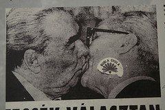 commiekiss commiekiss